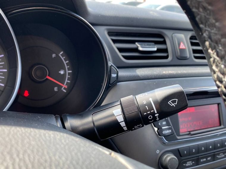 Kia Rio 2014 года, 155 143 км - вид 11