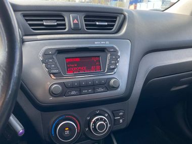 Kia Rio 2014 года, 155 143 км - вид 12