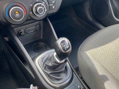Kia Rio 2014 года, 155 143 км - вид 13