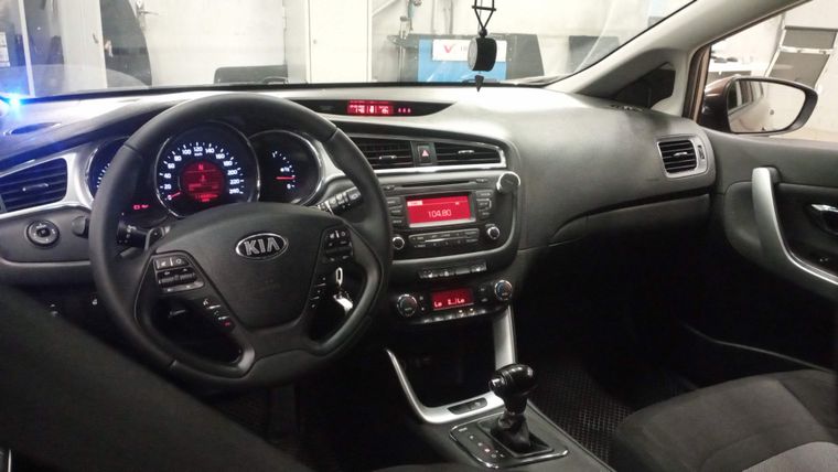KIA Ceed 2016 года, 114 582 км - вид 5