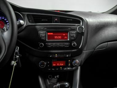 Kia Ceed 2016 года, 114 582 км - вид 9
