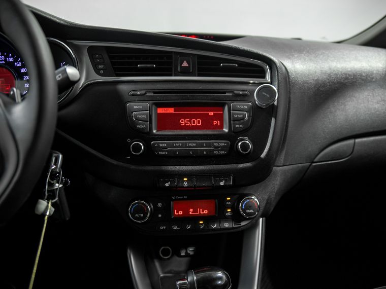 Kia Ceed 2016 года, 114 582 км - вид 9