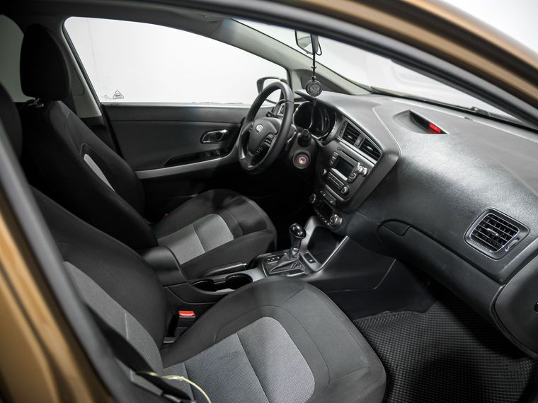 Kia Ceed 2016 года, 114 582 км - вид 15
