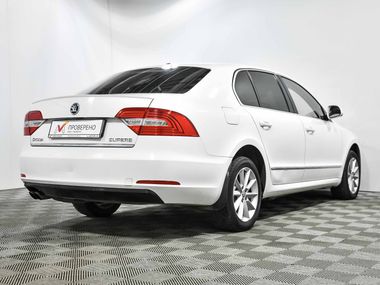 Skoda Superb 2014 года, 216 595 км - вид 5