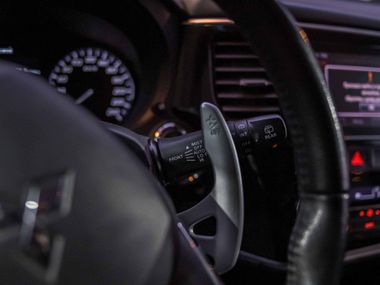 Mitsubishi Outlander 2018 года, 247 564 км - вид 8