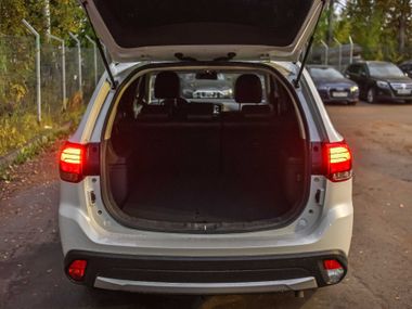 Mitsubishi Outlander 2018 года, 247 564 км - вид 14