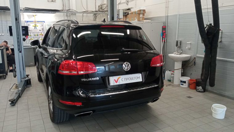 Volkswagen Touareg 2011 года, 169 848 км - вид 4