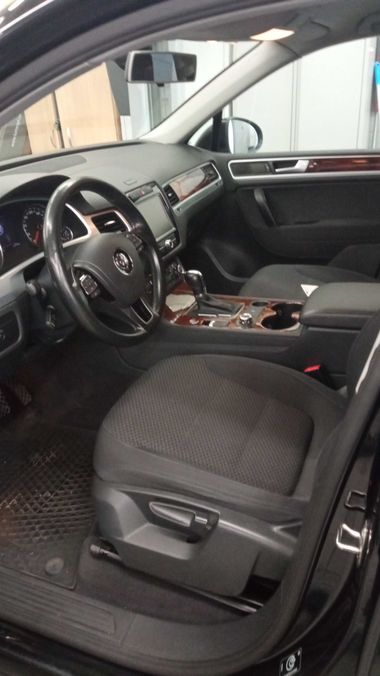 Volkswagen Touareg 2011 года, 169 848 км - вид 5