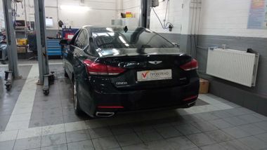 Hyundai Genesis 2016 года, 100 166 км - вид 4