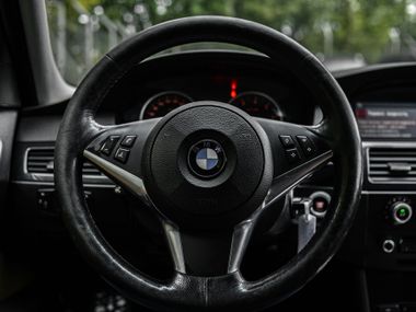 BMW 5 серия 2008 года, 346 785 км - вид 7