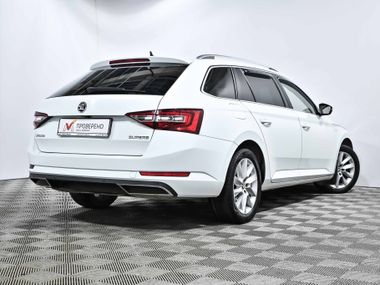 Skoda Superb 2017 года, 215 620 км - вид 5