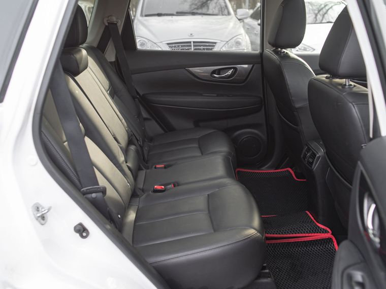 Nissan X-Trail 2018 года, 172 959 км - вид 16