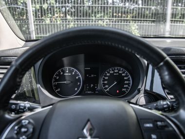 Mitsubishi Outlander 2017 года, 273 467 км - вид 5