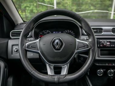 Renault Duster 2022 года, 114 508 км - вид 6