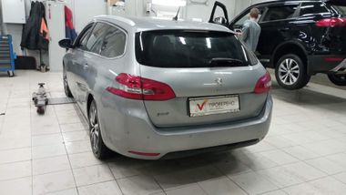 Peugeot 308 2018 года, 193 000 км - вид 4