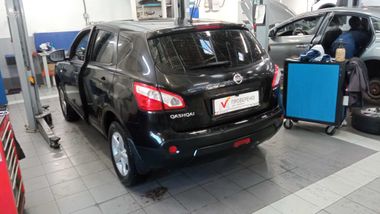 Nissan Qashqai 2012 года, 250 000 км - вид 3