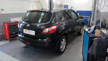 Nissan Qashqai 2012 года, 250 000 км - вид 4