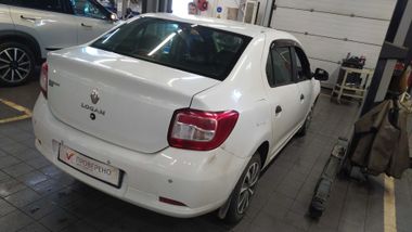 Renault Logan 2015 года, 107 621 км - вид 3