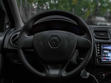 Renault Logan 2015 года, 107 621 км - вид 6