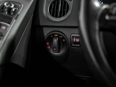 Volkswagen Tiguan 2011 года, 147 974 км - вид 14