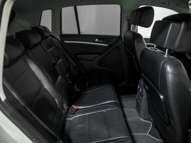 Volkswagen Tiguan 2011 года, 147 974 км - вид 16