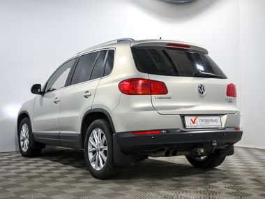 Volkswagen Tiguan 2011 года, 147 974 км - вид 6