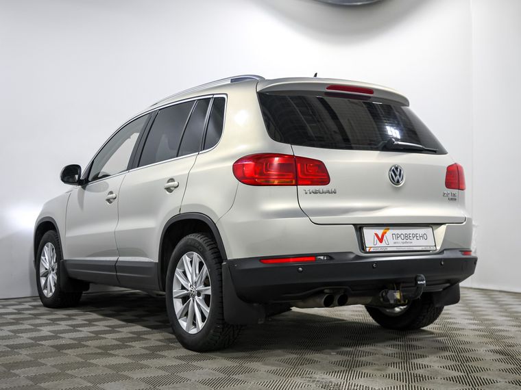 Volkswagen Tiguan 2011 года, 147 974 км - вид 6