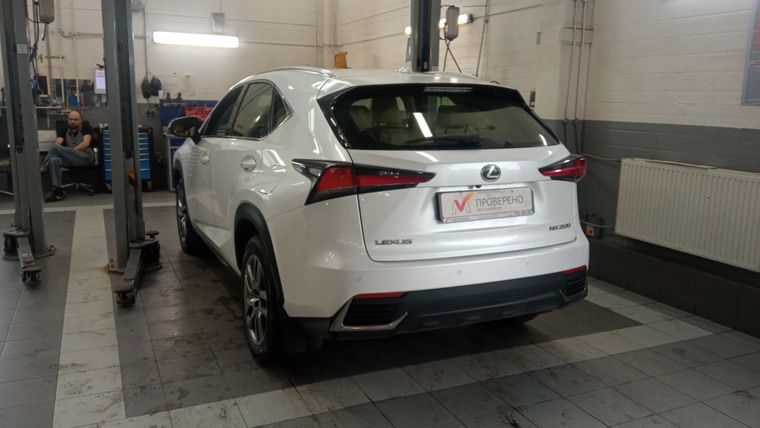 Lexus NX 2017 года, 41 569 км - вид 4