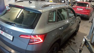 Skoda Karoq 2020 года, 53 885 км - вид 3