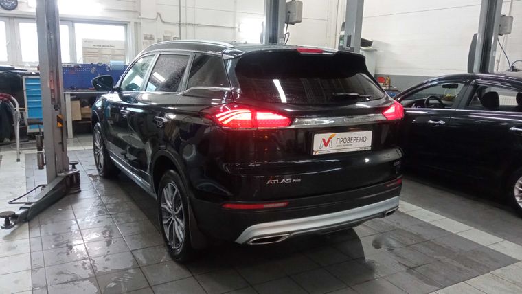 Geely Atlas Pro 2021 года, 48 273 км - вид 4