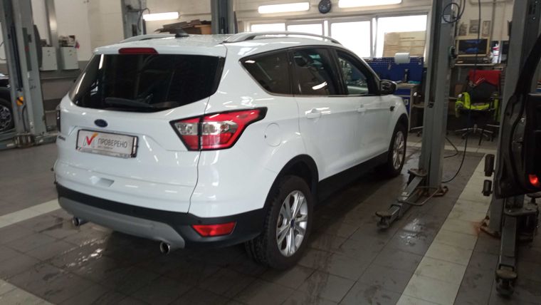 Ford Kuga 2016 года, 149 592 км - вид 4