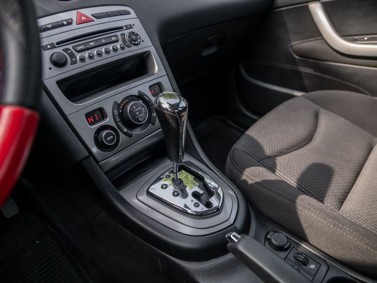 Peugeot 408 2013 года, 146 500 км - вид 8