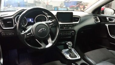 Kia Ceed 2019 года, 96 707 км - вид 5