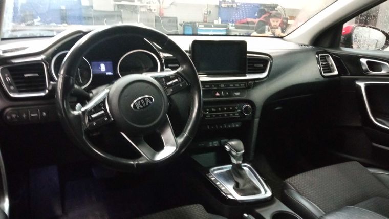 Kia Ceed 2019 года, 96 707 км - вид 5