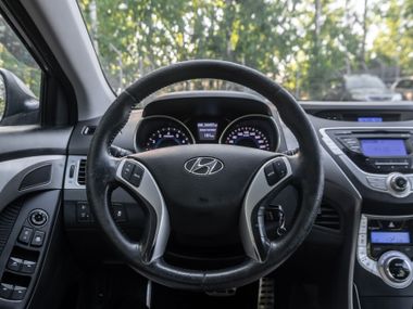 Hyundai Elantra 2011 года, 166 455 км - вид 6