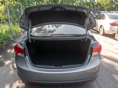Hyundai Elantra 2011 года, 166 455 км - вид 13
