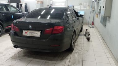 BMW 5 серия 2013 года, 172 100 км - вид 3