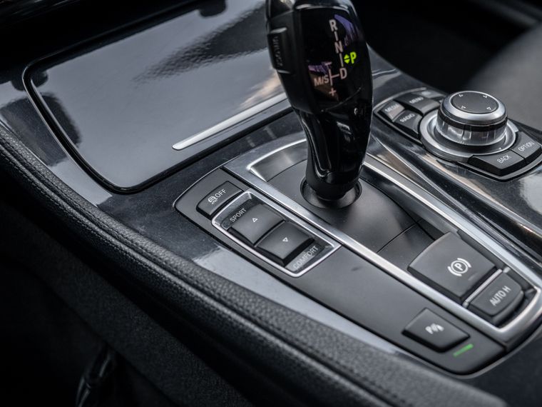BMW 5 серия 2013 года, 172 100 км - вид 11