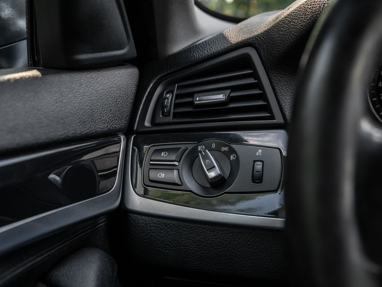 BMW 5 серия 2013 года, 172 100 км - вид 13