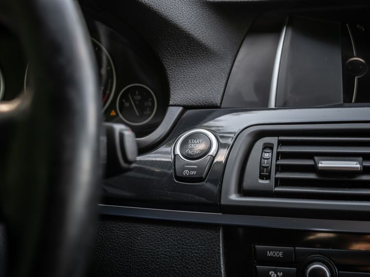 BMW 5 серия 2013 года, 172 100 км - вид 8