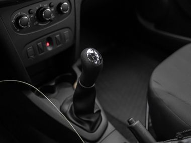 Renault Logan 2020 года, 62 300 км - вид 8