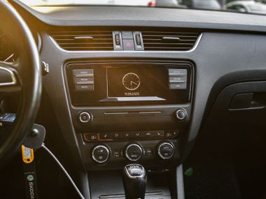Skoda Octavia 2016 года, 176 812 км - вид 7