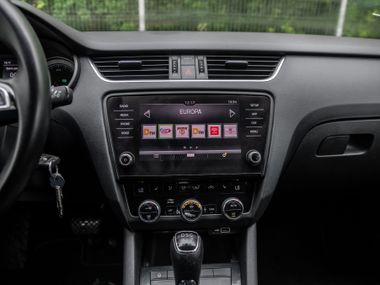 Skoda Octavia 2018 года, 125 108 км - вид 8