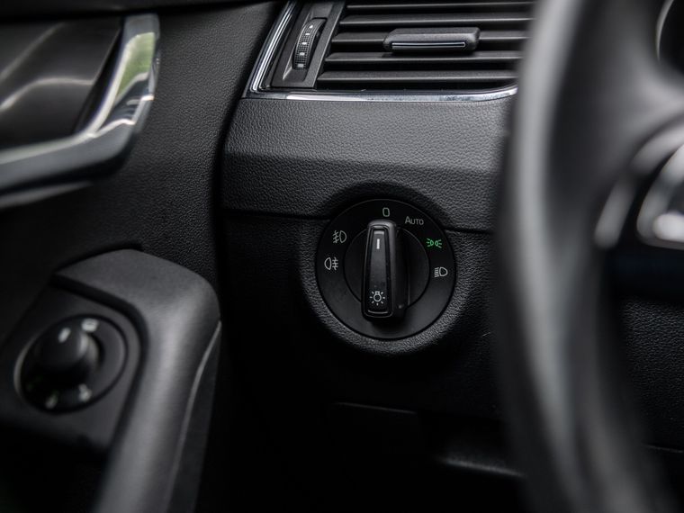 Skoda Octavia 2018 года, 125 108 км - вид 12