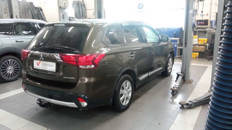 Mitsubishi Outlander 2018 года, 148 698 км - вид 3