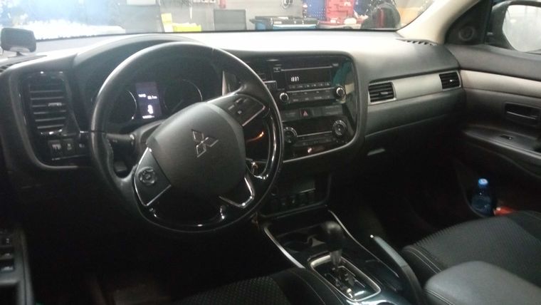 Mitsubishi Outlander 2018 года, 148 698 км - вид 5