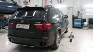 BMW X5 2013 года, 237 335 км - вид 3