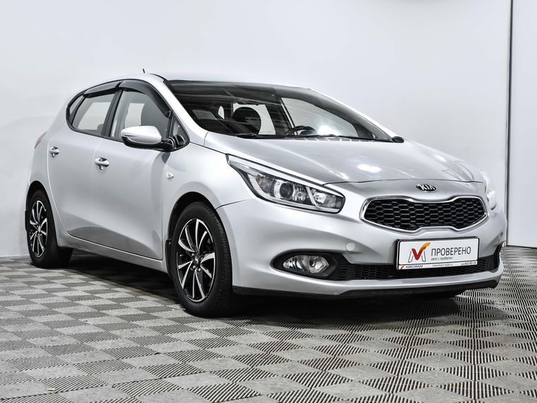 KIA Ceed 2012 года, 135 610 км - вид 4