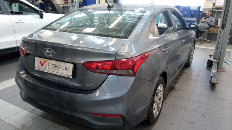 Hyundai Solaris 2018 года, 174 341 км - вид 3