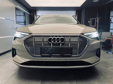 Audi e-tron 2020 года, 75 811 км - вид 3